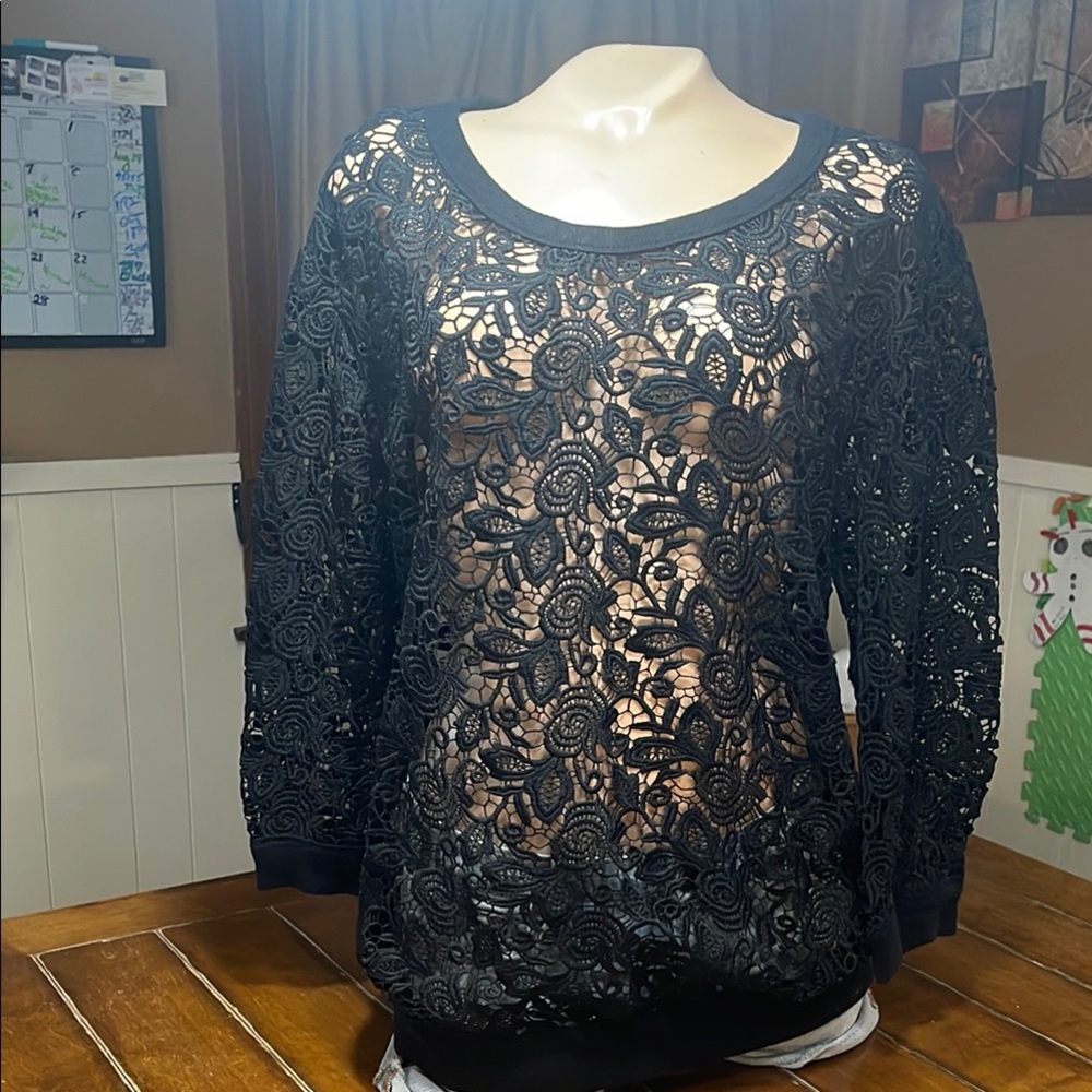 Wilfred Elegant Black Lace Women's Top Size medium